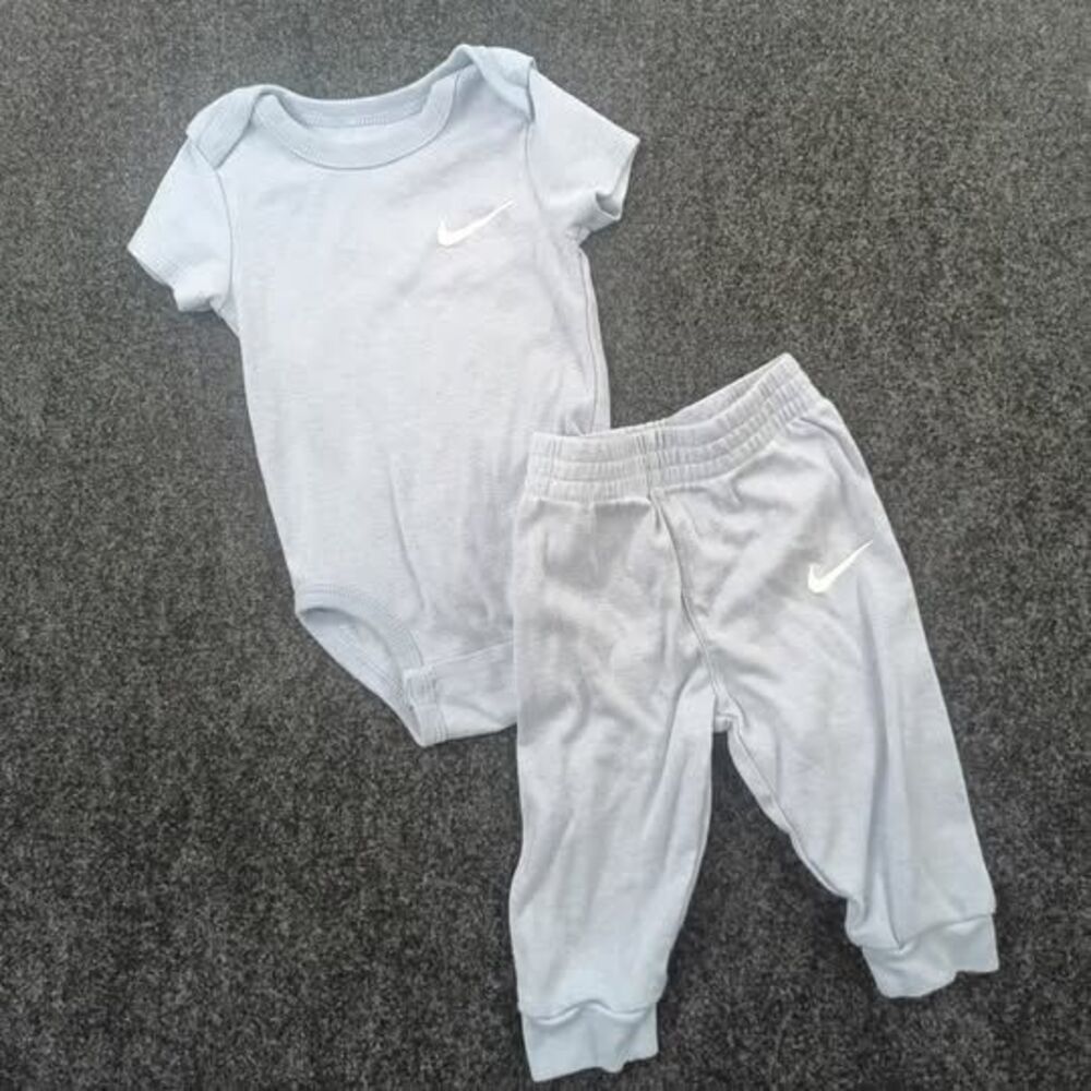 Nike Baby Bodysuit and Jogger Pant 2-Piece Set Light Blue 6 month